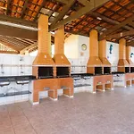 apartamento com uma suite.