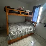apartamento com uma suite.
